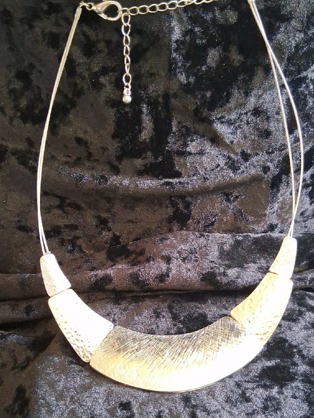 H&M Textured Silver Statement Collar Necklace - Picture 7 of 10